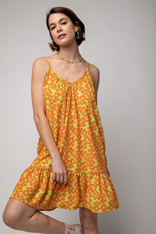 Vestido camisero color melocotón de lana con estampado floral