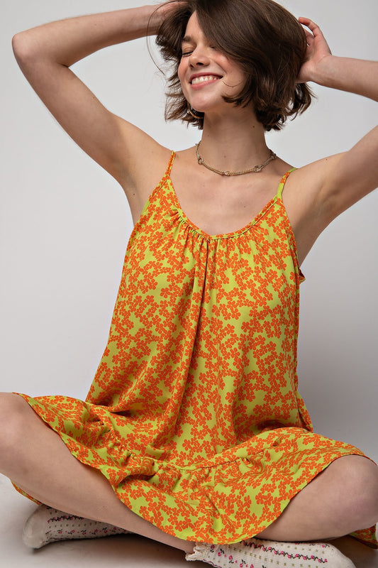 Vestido camisero color melocotón de lana con estampado floral